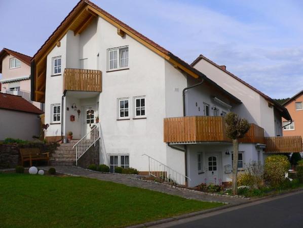 Gepflegte Ferienwohnung In Ruhiger Lage Бад-Киссинген Экстерьер фото